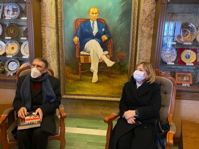 Nobel ödüllü Aziz Sancar, Anıtkabir'i ziyaret etti