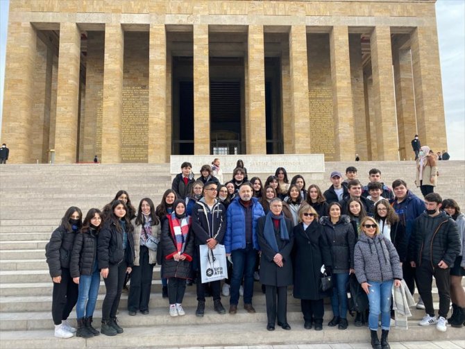 Nobel ödüllü Aziz Sancar, Anıtkabir'i ziyaret etti