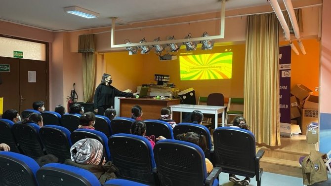 Çocuk istismarına karşı farkındalık eğitimi