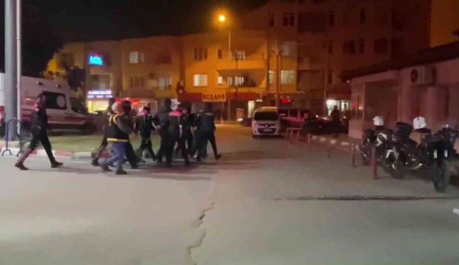 Hatay’da 11 aracın lastiklerini patlatan 3 şüpheli yakalandı