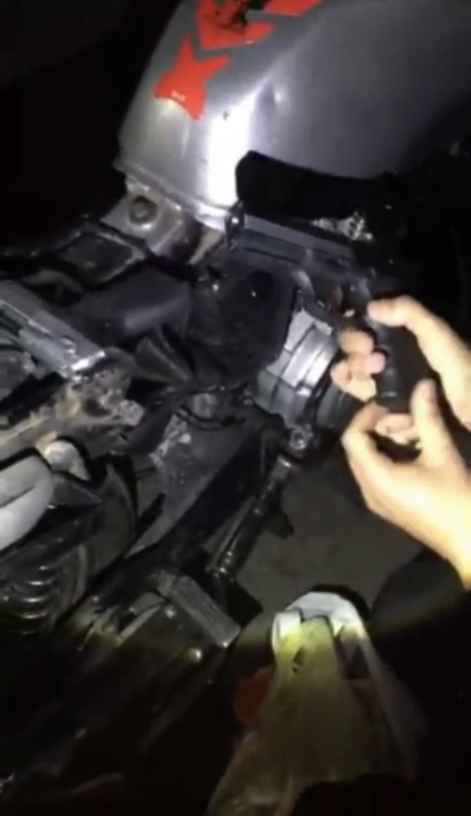 İstanbul’da polisi şoke eden zula: Motosikletin hava filtresinden silah çıktı