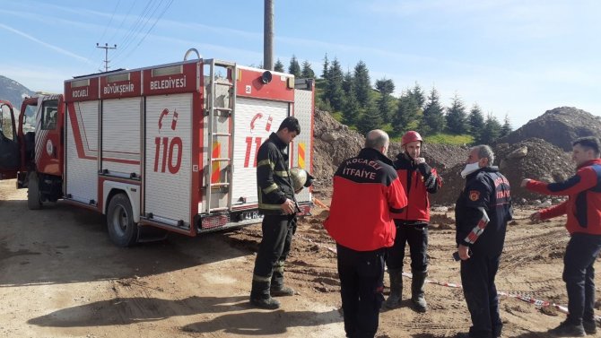 Kocaeli’de toprak altında kalan işçi ağır yaralandı