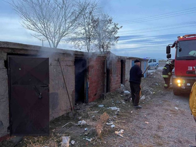 Konya’da kömürlük yangını