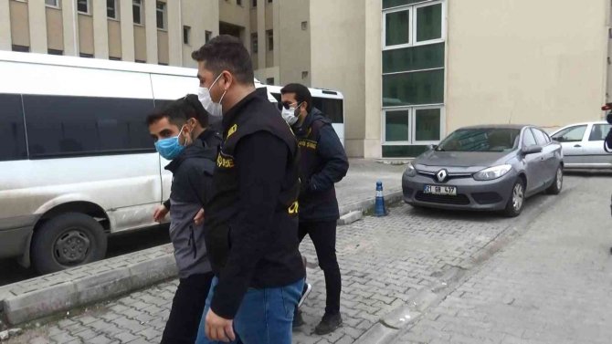 Diyarbakır’da PTT şubesini soyan 2 zanlı adliyeye sevk edildi