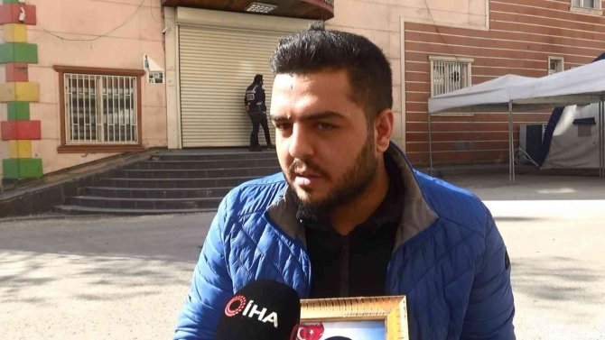 Evlat nöbetindeki ağabey, kardeşini HDP’den istiyor