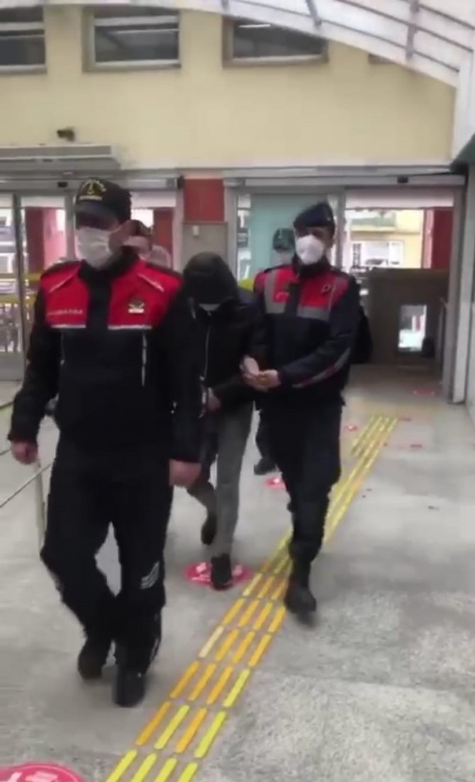 Jandarma hırsızlık zanlılarına dronlu operasyon