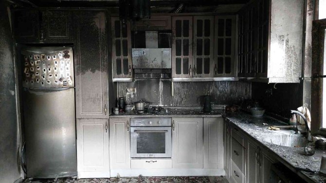 Samsun’da sobadan çıkan kıvılcım evi yaktı