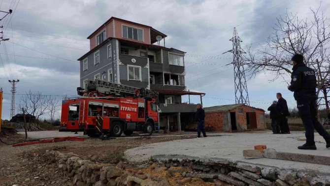 Samsun’da sobadan çıkan kıvılcım evi yaktı