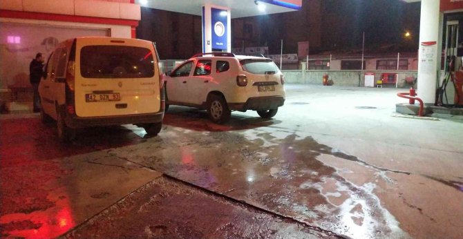 Tartıştığı kişiyi takip ederek tabancayla vurup yaraladı