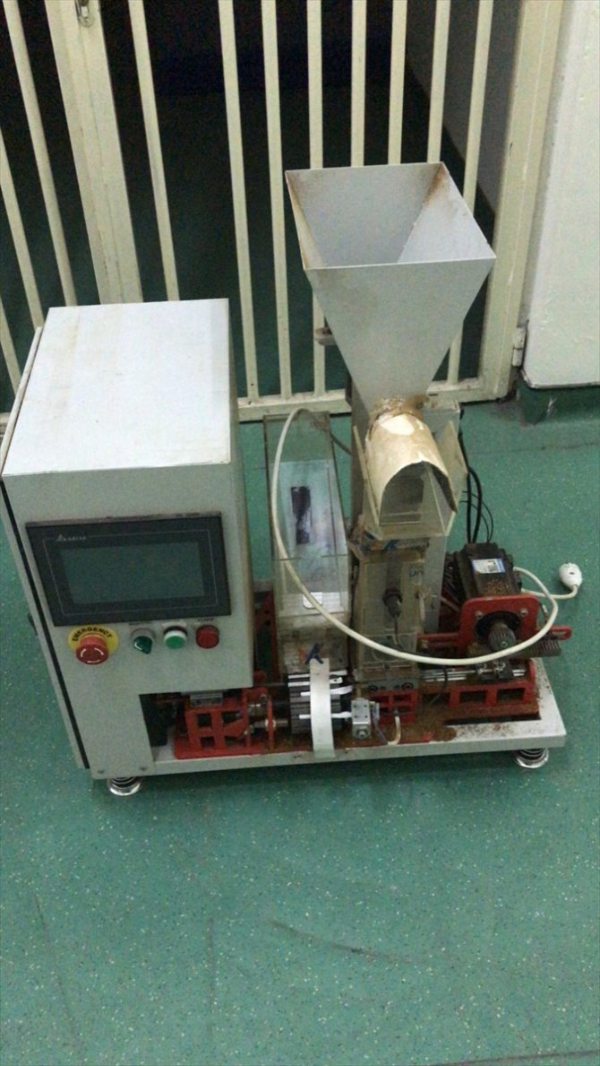 Piyasaya kaçak sigara süren zanlı yakalandı