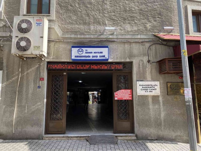 Tarihi caminin minaresi betonlaşmaya yenik düştü