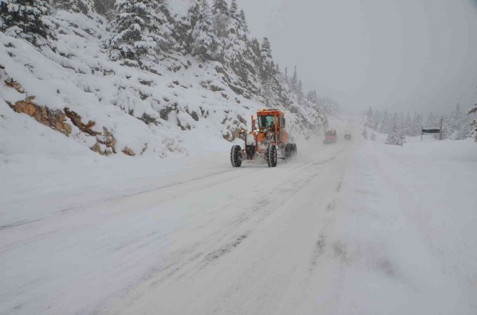Antalya-Konya karayolunda trafik normale döndü