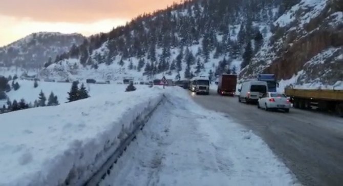 Antalya-Konya karayolunda trafik normale döndü