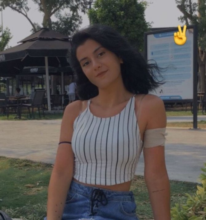 Genç kadın evinde ölü bulundu