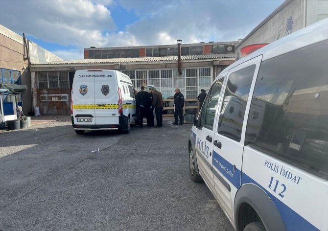 Kolunu makineye kaptıran kadın işçi yaralandı