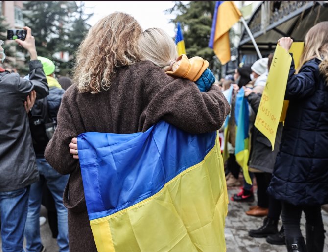 Ankara'da Ukrayna'ya destek gösterisi düzenledi