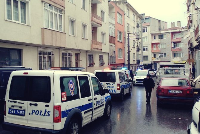 Buzdolabı yüzünden tartıştığı kişinin iş yerine ateş açtı