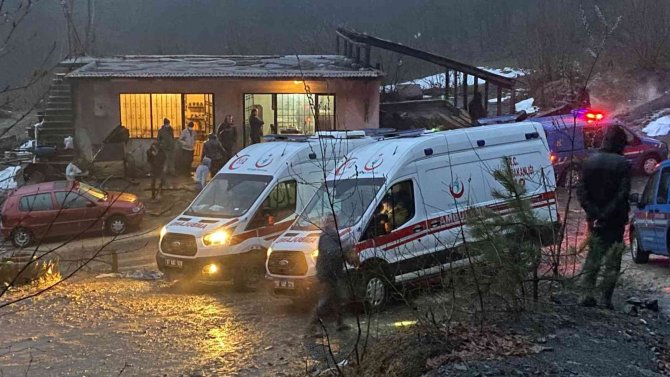 Kaçak maden ocağında göçük: 2 işçi mahsur kaldı