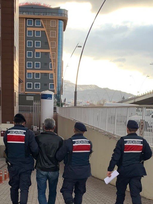 Kesinleşmiş hapis cezası olan şahıs jandarmadan kaçamadı