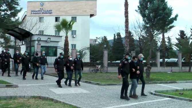 Osmaniye merkezli 6 ildeki FETÖ operasyonunda 4 tutuklama