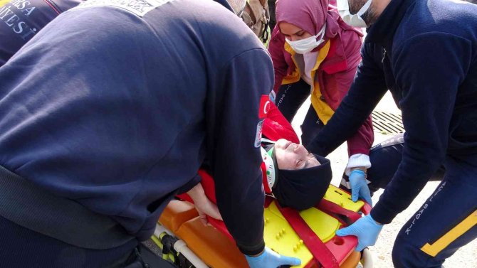 Bursa Uludağ yolunda feci kaza: 3 yaralı