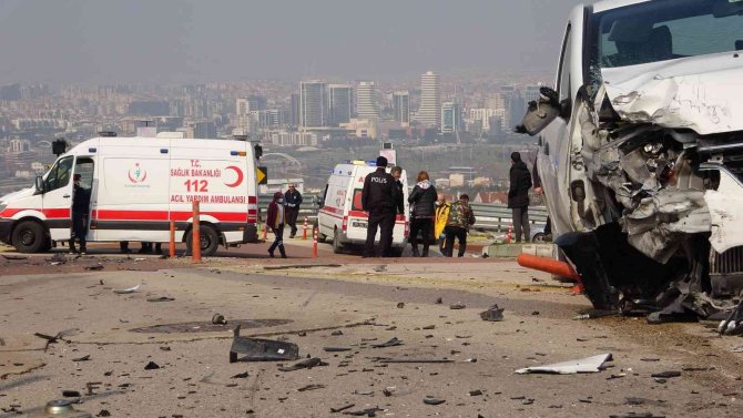 Bursa Uludağ yolunda feci kaza: 3 yaralı