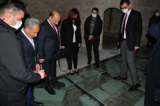 Çalışma ve Sosyal Güvenlik Bakanı Bilgin Akşehir’i ziyaret etti