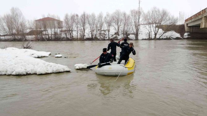 Karasu Nehri’ne düşen Yağmur’u arama çalışmaları 6. gününde