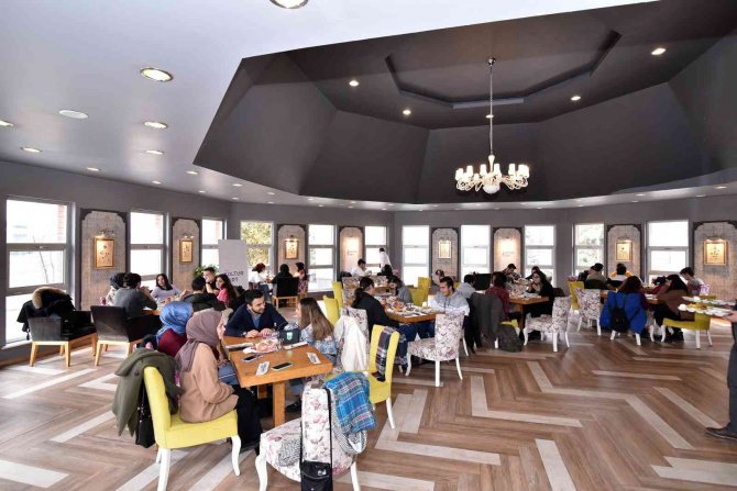 Özgün fikirleri olan Genç Kültür Kart üyesi gençler bir araya geldi