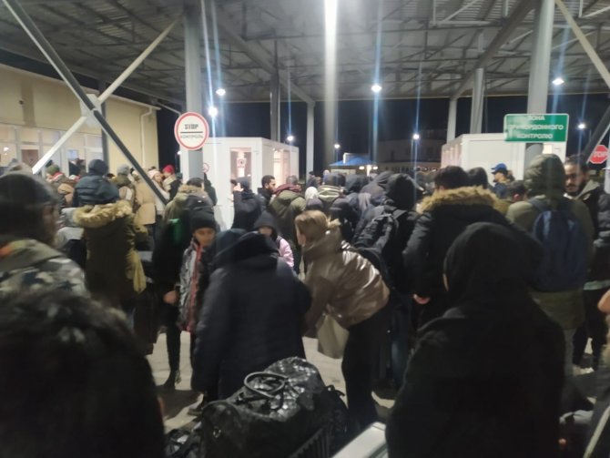 Ukrayna’nın Odessa kentinden yola çıkan Türk konvoyu Romanya sınırına ulaştı