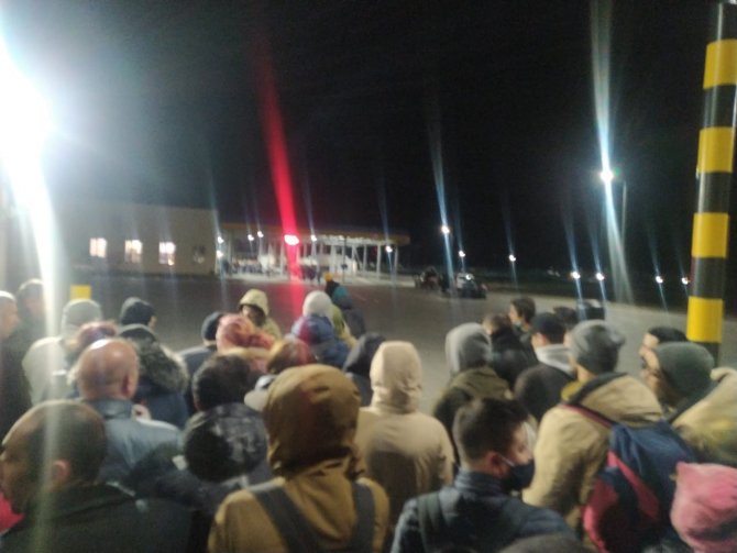 Ukrayna’nın Odessa kentinden yola çıkan Türk konvoyu Romanya sınırına ulaştı