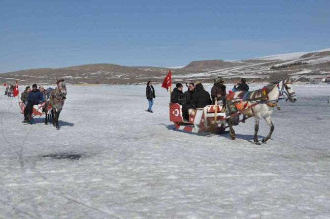 Çıldır Gölü Kars ve Ardahan ekonomisine önemli katkı sağlıyor