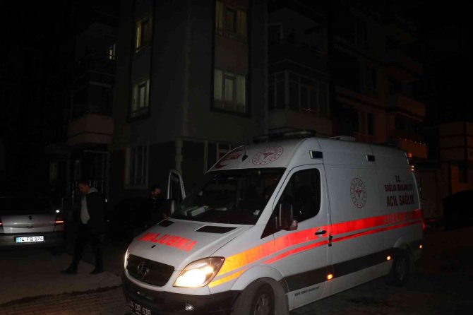 Tartıştığı sevgilisini sırtından bıçakladı