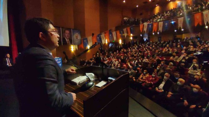 "Ukrayna iki güvenlik konseyi üyesi arasında sıkışmış kalmış"