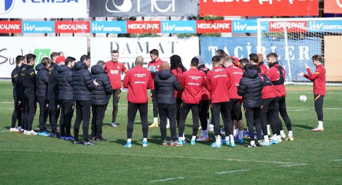 Galatasaray’da Konyaspor maçı hazırlıkları sürüyor