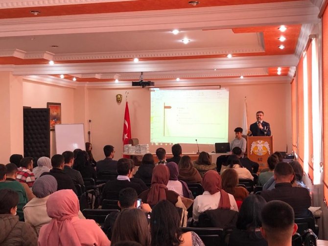 İnsan hayatında zamanın önemi konulu konferans verildi