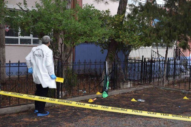 Gençlerin tartışması kanlı bitti: 2 yaralı