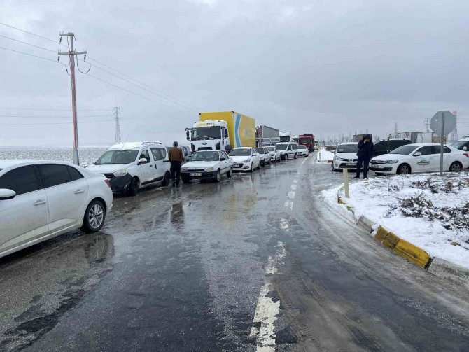 Konya’da ulaşıma kar engeli