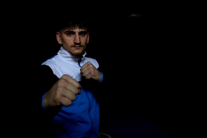 Tekvandoda başarıya doymuyor