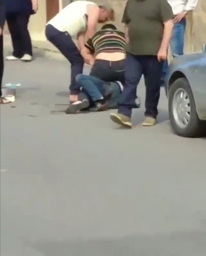 Doktora şiddete hapis cezası