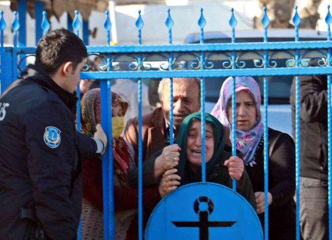 Kayıp oğlunun öldüğünü duyan annenin feryadı yürekleri yaktı