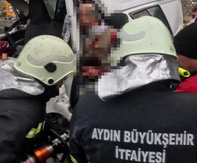 Aydın’da trafik kazası: 1’i ağır 3 yaralı