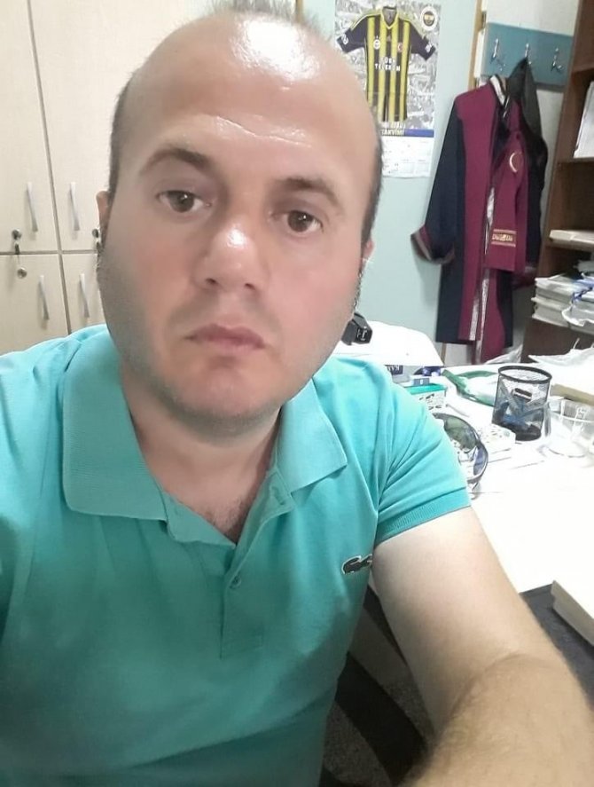 Öğretim üyesi evinde ölü bulundu