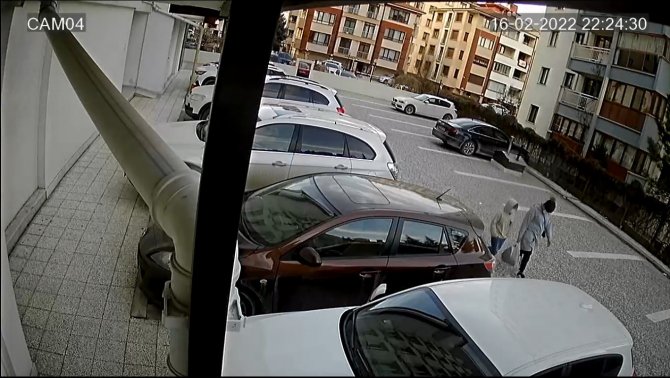 Anneanne yadigârı 90 yıllık altınlarını hırsızlara kaptırdı