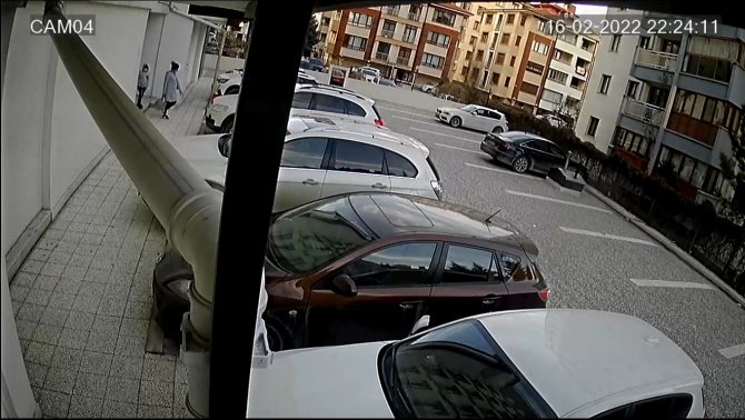 Anneanne yadigârı 90 yıllık altınlarını hırsızlara kaptırdı