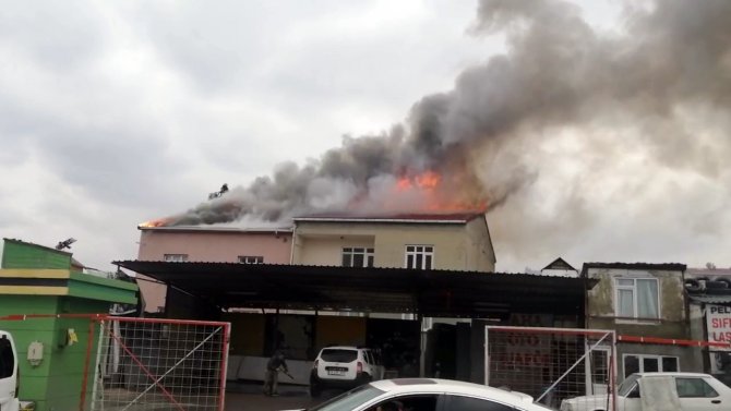 Avcılar’da korkutan yangın