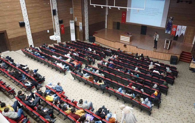 Haliliye’de psikolojik danışmanlara seminer verildi