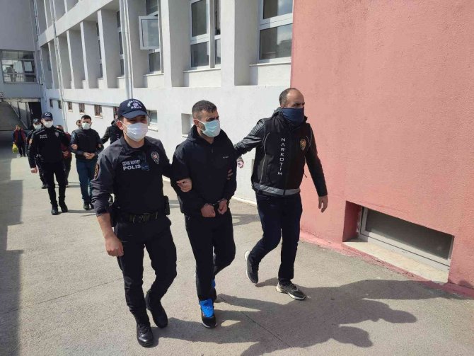 Uyuşturucu operasyonunda 6 tutuklama