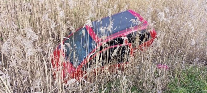 Yağmurda kayganlaşan yol kazaya neden oldu