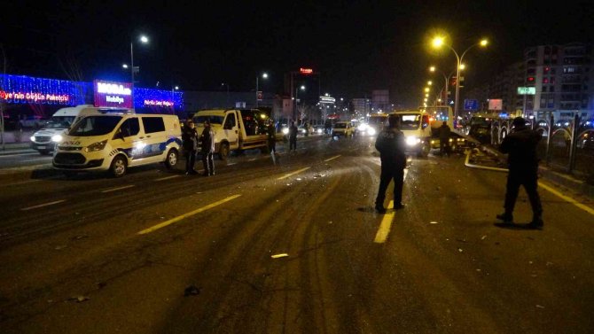 Feci zincirleme kaza: 1 ölü 4 yaralı